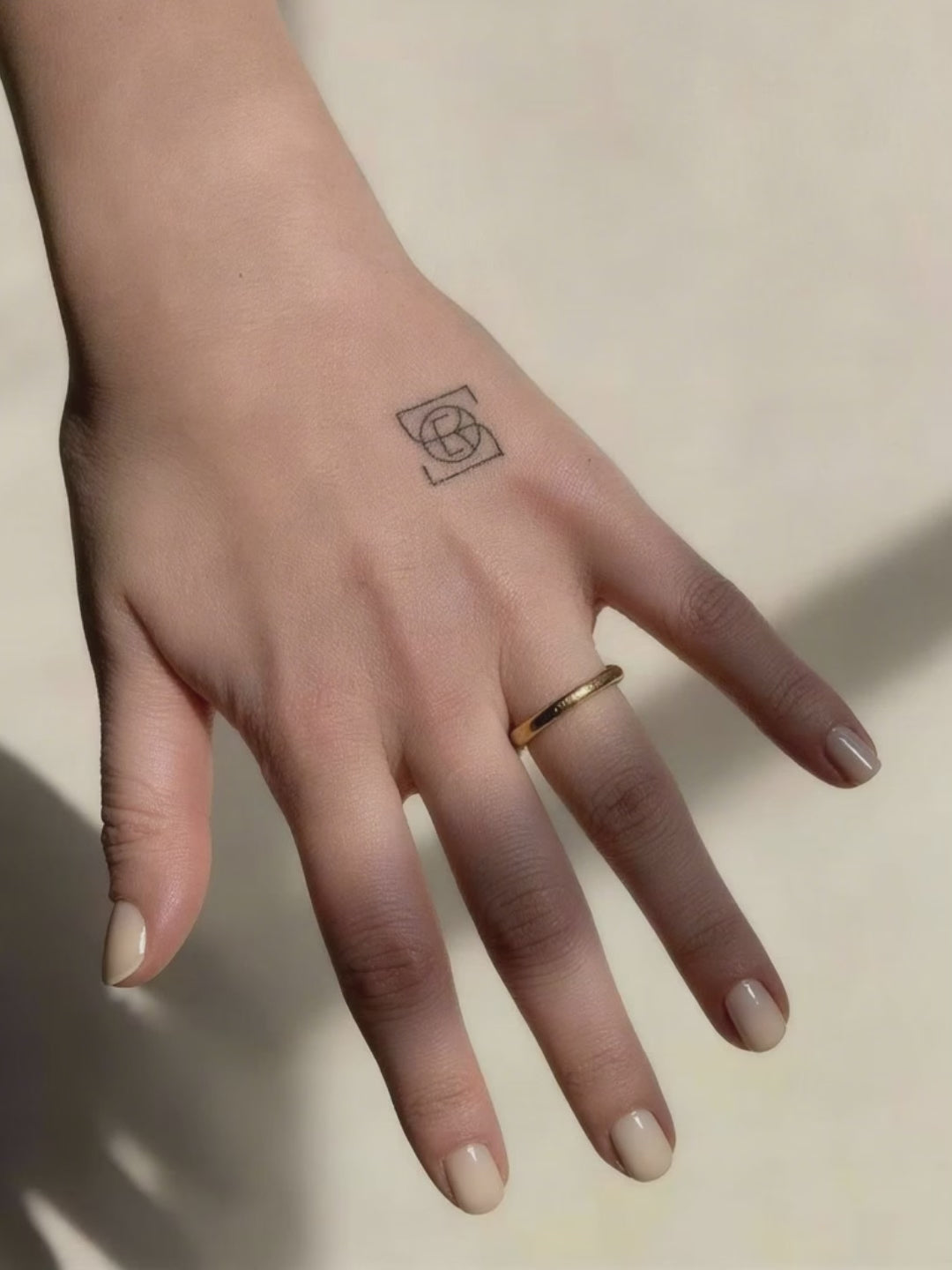 Designed to order by Gary — the original name logo designer